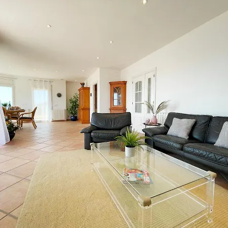 Ibiza 6 * Roses